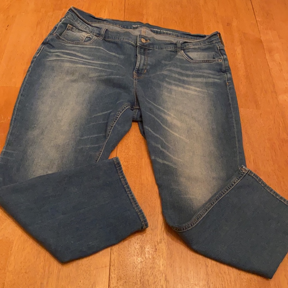 Old Navy boyfriend Straight light wash jeans so comfy size 18